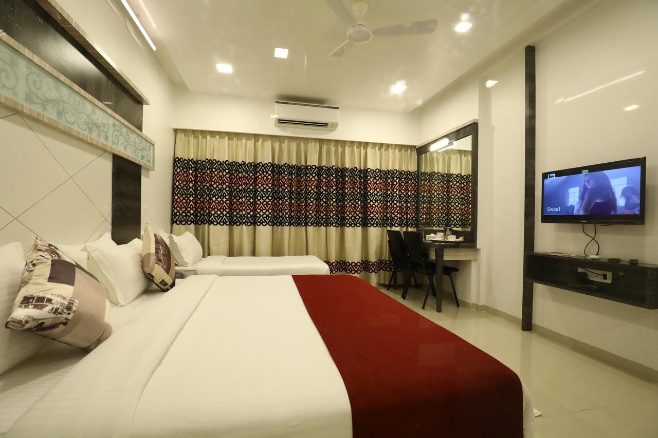 Imperial Grande Resort Лонавала Екстериор снимка